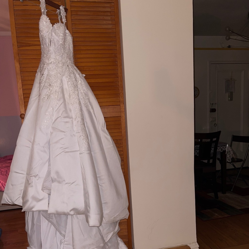 Wedding dress